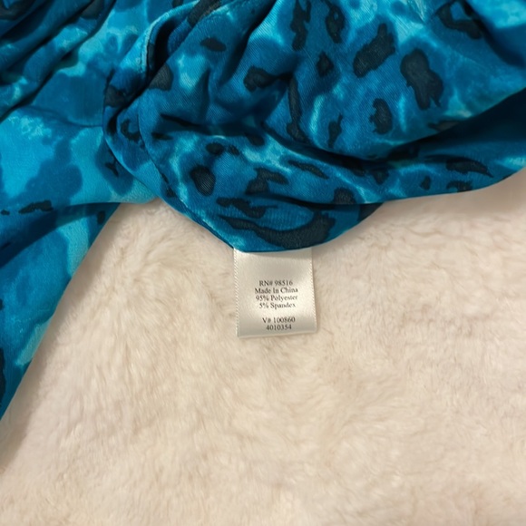 EUC Coldwater Creek dress size P4 Teal abstract design, v neck, sleeveless - Picture 2 of 6